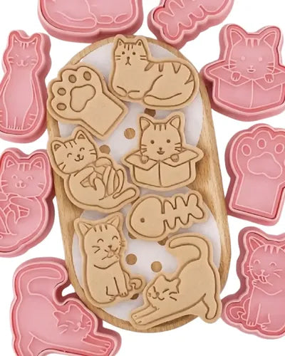 Set de 8 Cortadores de Galletas con Sello Gato y Huella