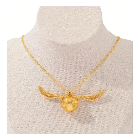 Collar con dije de la Snitch dorada de Harry Potter